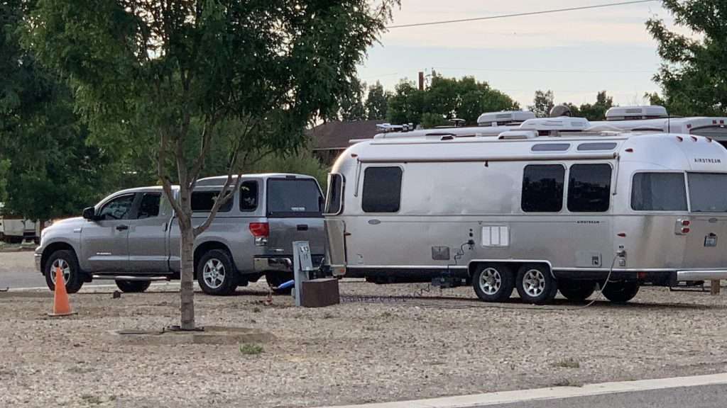 Silver Sage RV Park - pull through sites
